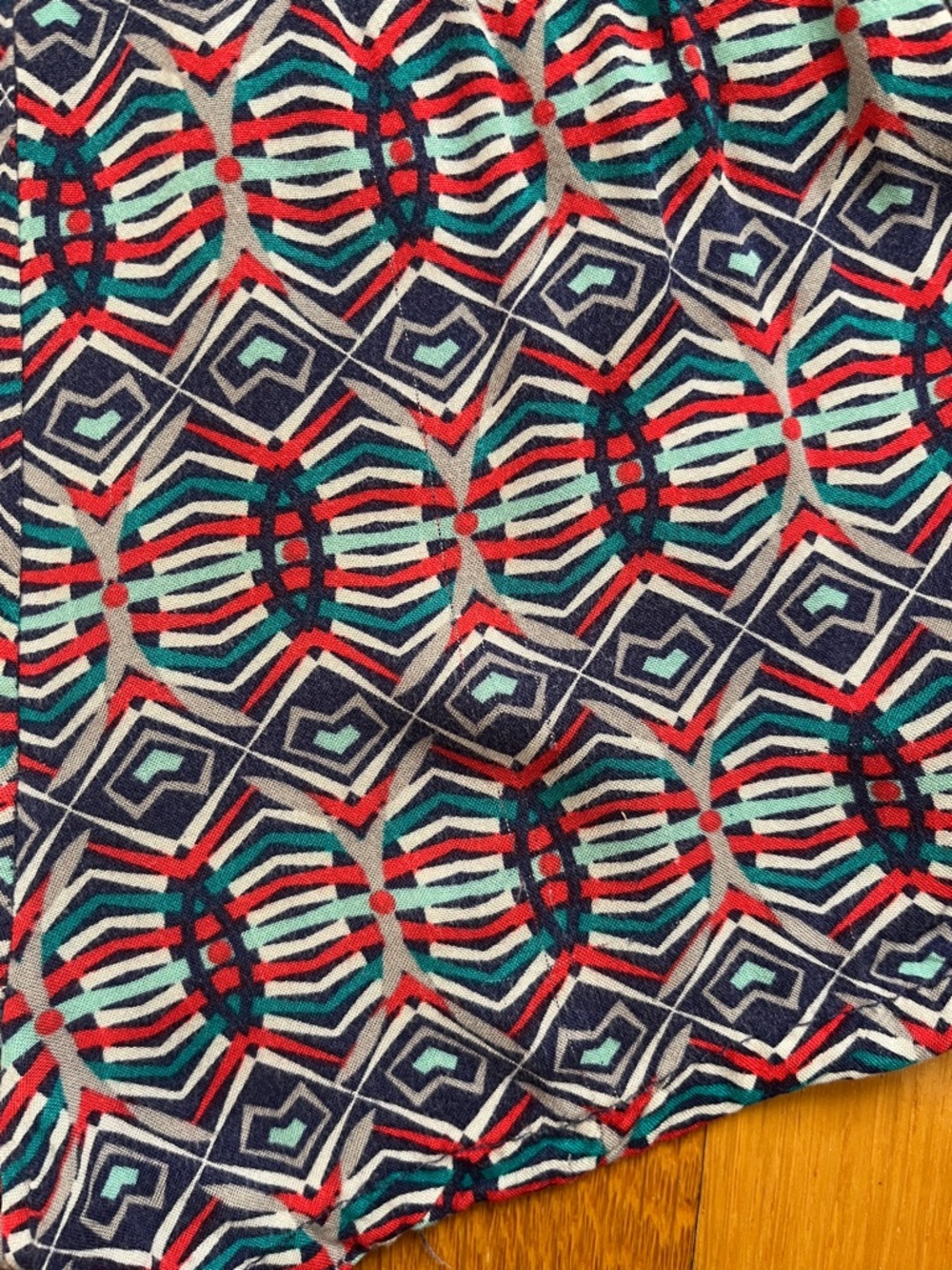 Girls Size 7 / 8 Patterned Soft Shorts 100% Rayon Flowy Summer Colorful Shorts - Picture 6 of 11